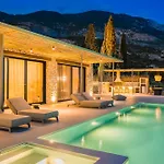 Petra Tranquila Afrato